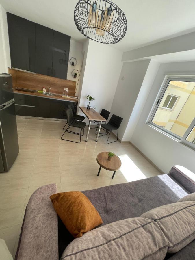 Apartments Hi-Tech Дуррес Екстер'єр фото